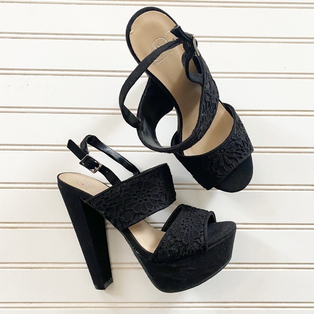Dollhouse Platform Sandals 7 Black Lace Embroidered  Block Heel Ankle Strap